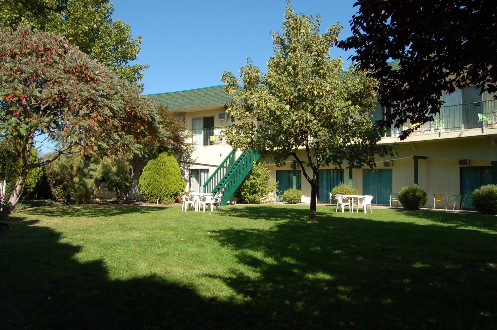 Summerland Motel Dış mekan fotoğraf